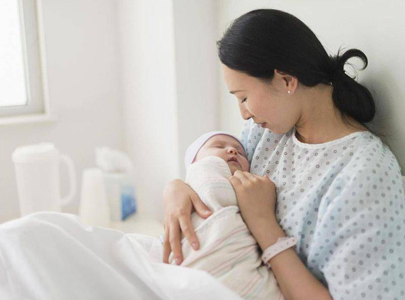 產後護理怎麼做？｜婦產科醫師的3階段修復法